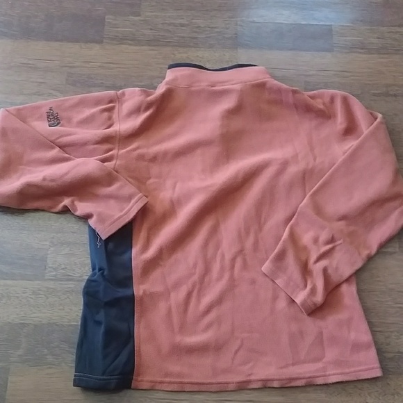 The North Face Fleece Pull Over - Picture 3 of 4